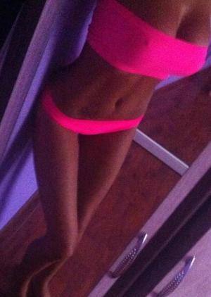Meet Betty (29) from Colorado | No-Strings Adult Dating