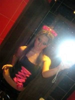 Ella (20), Wisconsin | Adult Chat and Casual Meetups