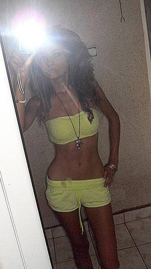 Gabrielle (22) from New York | Discreet Casual Encounters