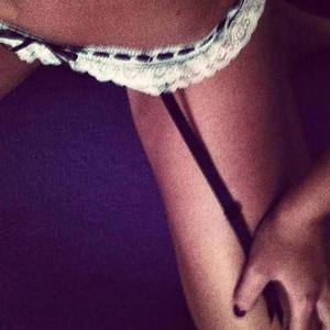 Holly, 25 in Maryland | Younger Adult Woman, Older Men