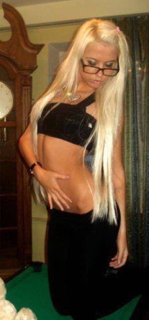Meet Carla (29) from California | Explicit Casual Dating