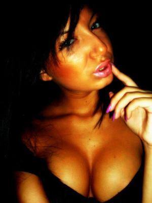 Molly (30) in Pennsylvania | Casual Dating with Older Men