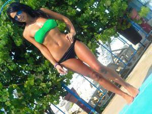 Camille, 20 from Tennessee | Older Men and Younger Women Dating