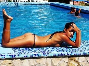 Whitney, 26 in Oregon | Younger Adult Woman, Older Men