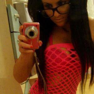 Alaina, 22 in Ontario | Casual Dating and Private Chat