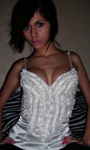 Photo of Alexis, 26, adult dating profile from Oregon