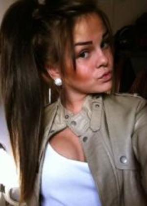 Carlena from Illinois is looking for adult webcam chat