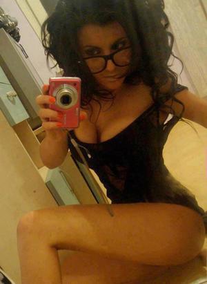 Cicely from Florida is looking for adult webcam chat