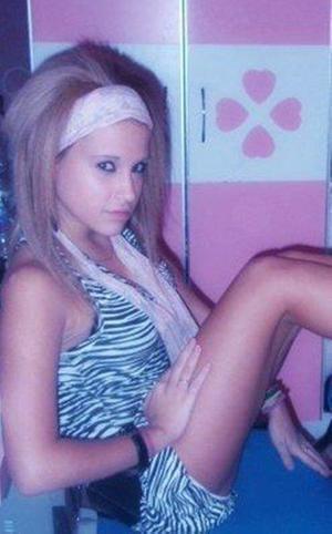 Melani from Maryland is looking for adult webcam chat