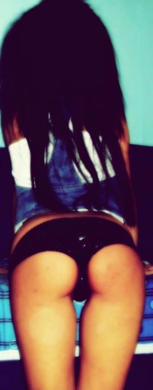 Kathey from Michigan is looking for adult webcam chat