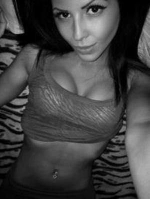 Migdalia from California is looking for adult webcam chat