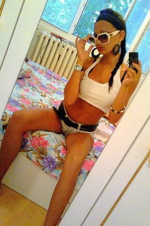 Georgetta from Alabama is looking for adult webcam chat