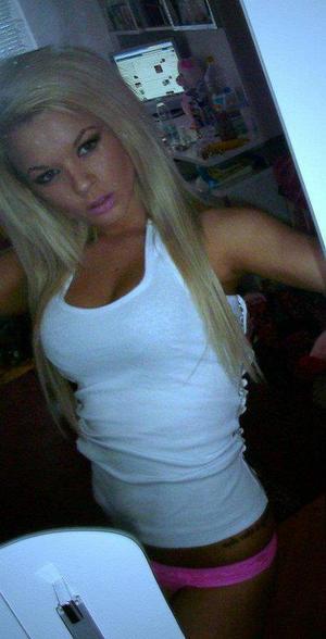 Looking for local cheaters? Take Eliana from Arkansas home with you
