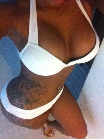 Jeanene from Maringouin, Louisiana is looking for adult webcam chat
