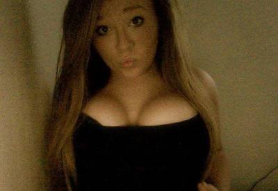 Deandra from Louisiana is looking for adult webcam chat
