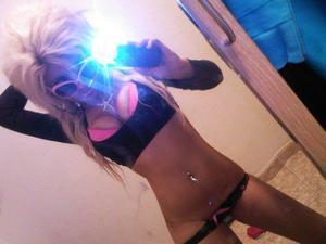 Ivonne from Iowa is looking for adult webcam chat